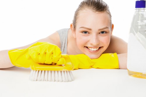 Quick response to spills for effective stain removal in Edenpark
